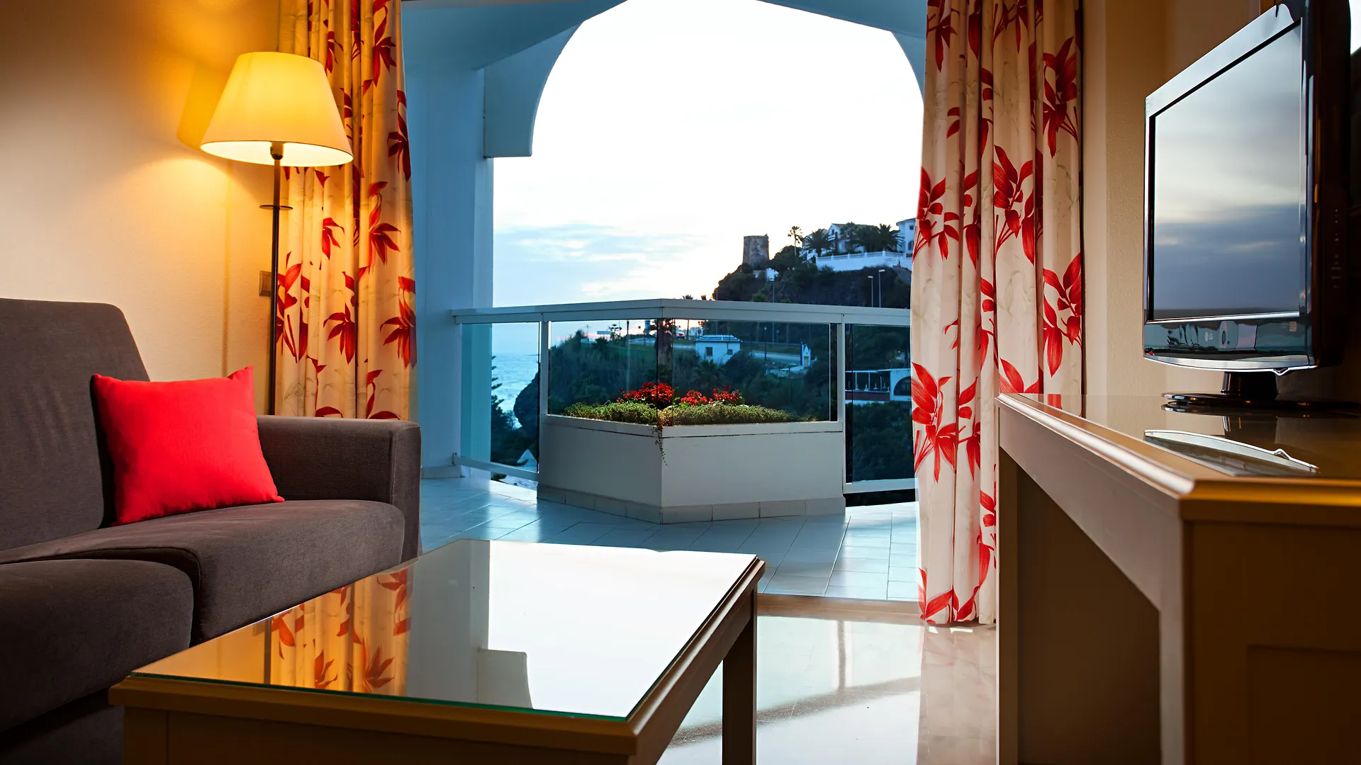 Ona Marinas De Nerja Spa Resort Aparthotel