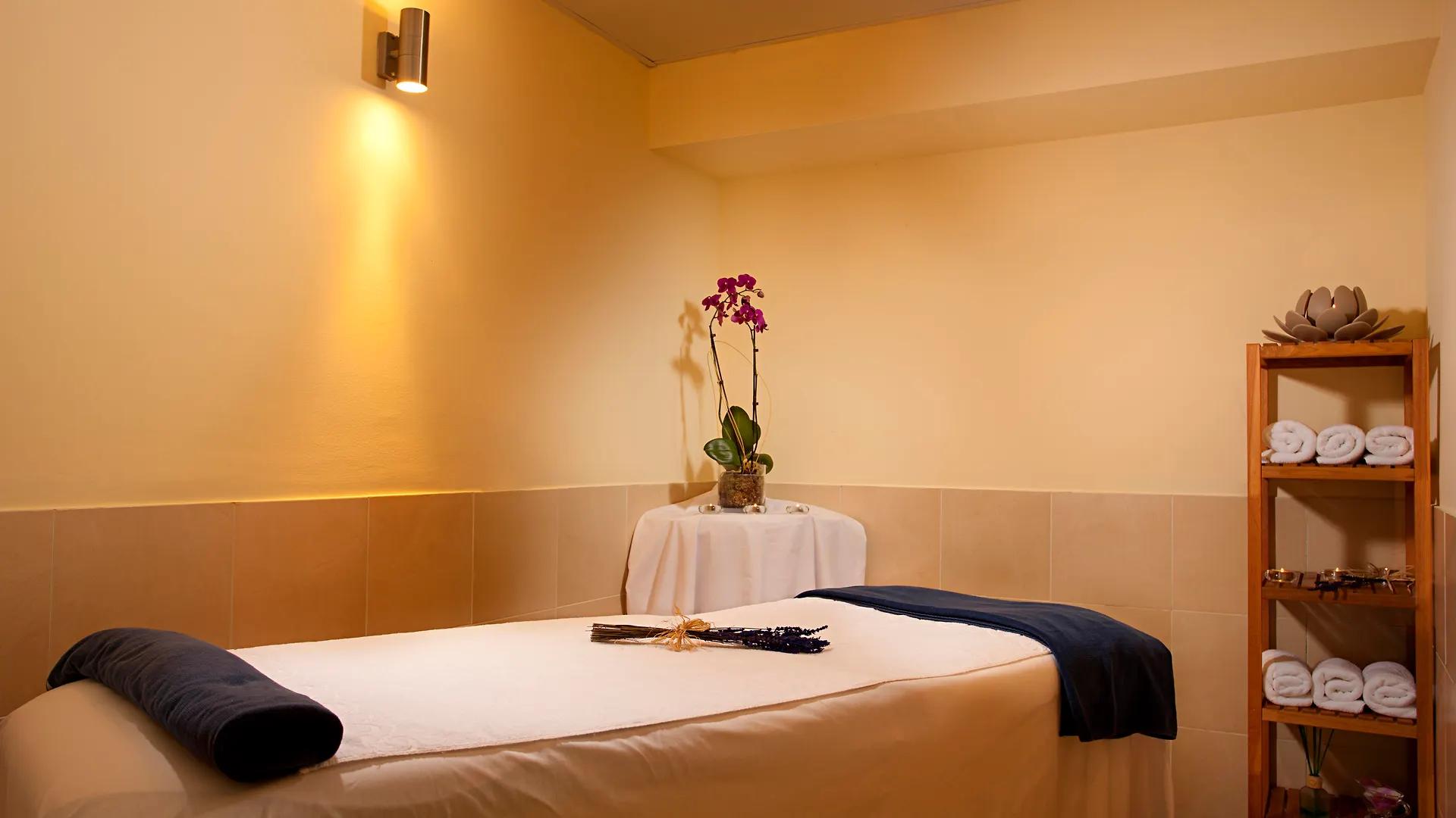 Ona Marinas De Nerja Spa Resort Aparthotel