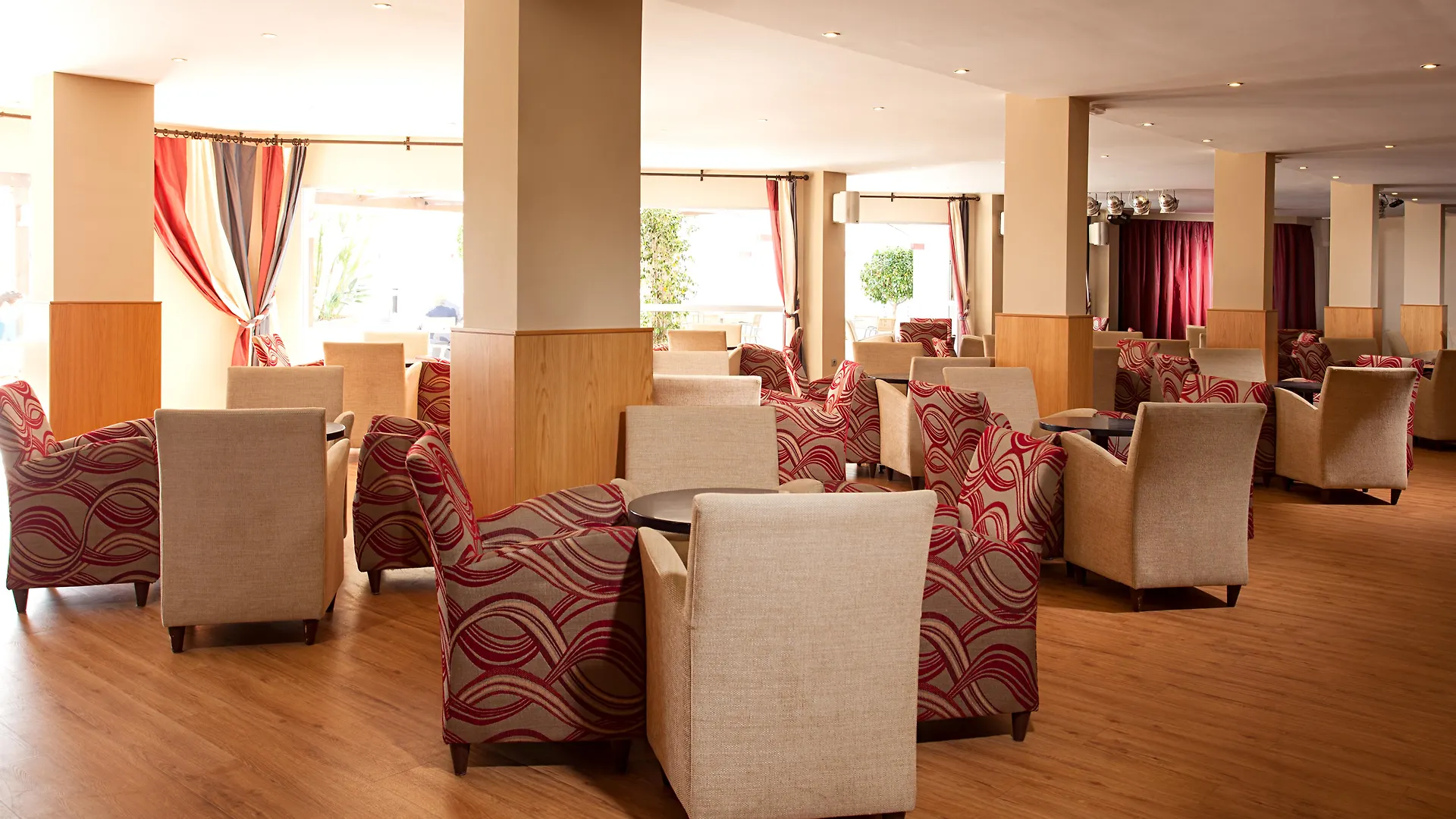 Aparthotel Ona Marinas De Nerja Spa Resort
