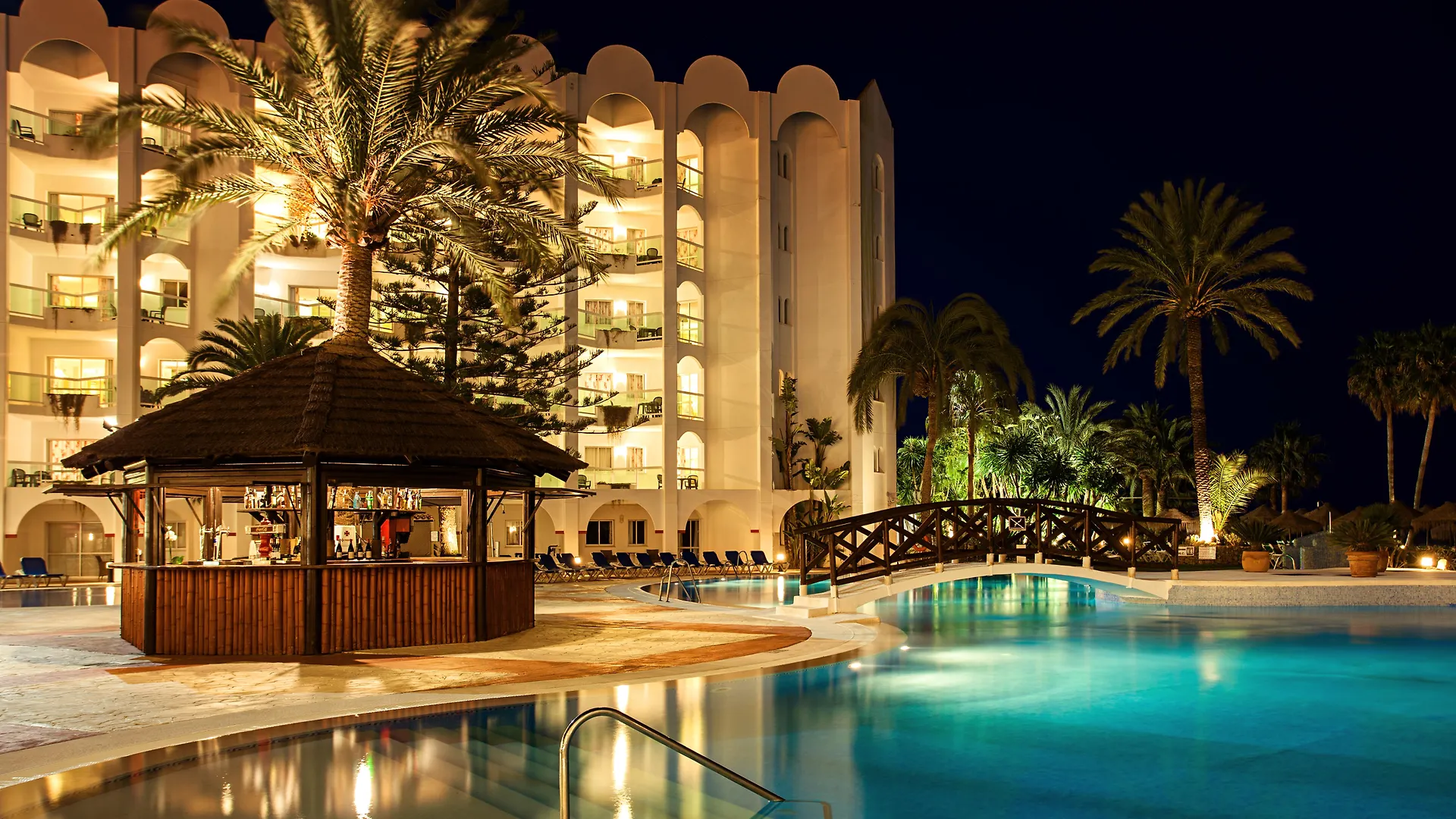 Aparthotel Ona Marinas De Nerja Spa Resort