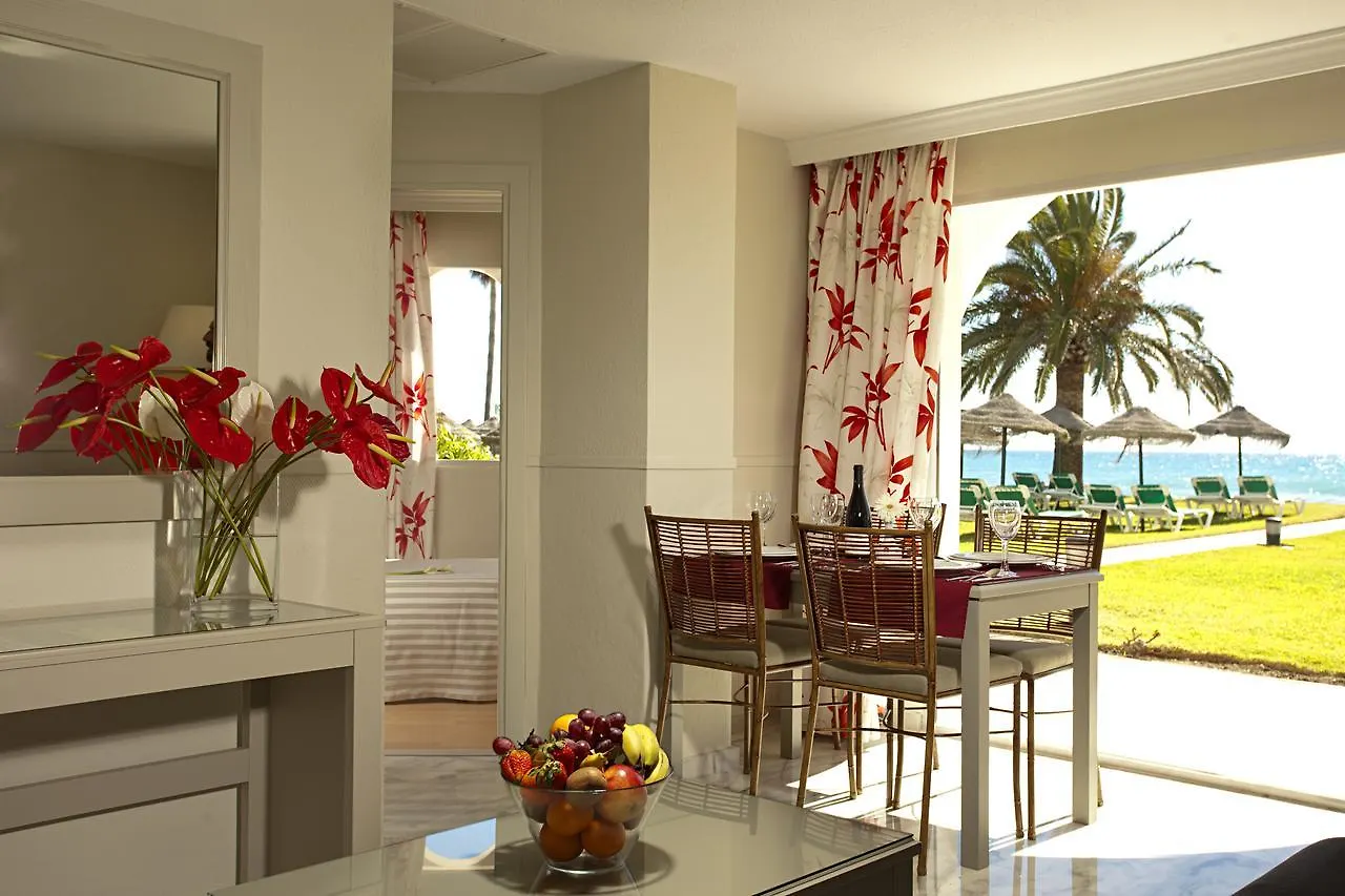 Ona Marinas De Nerja Spa Resort 4*,